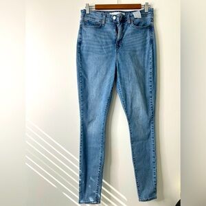 Levi Strauss Signature High Rise Skinny Jeans